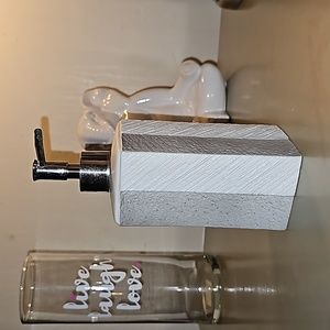 BN grey and white tissue cover and soap dispenser.